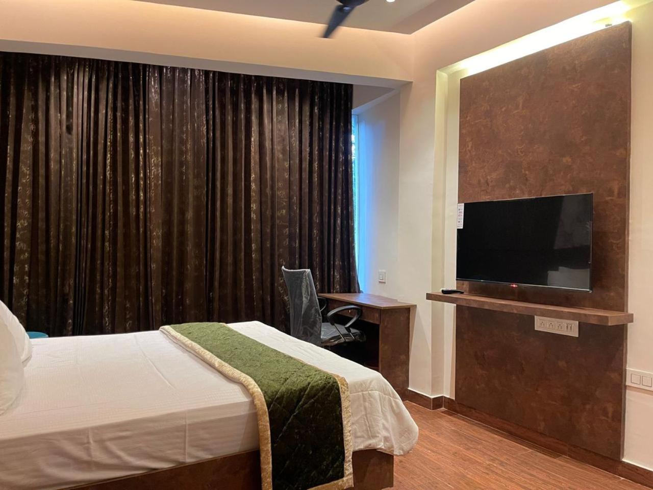 The Taaj Inn Bangalore Eksteriør billede