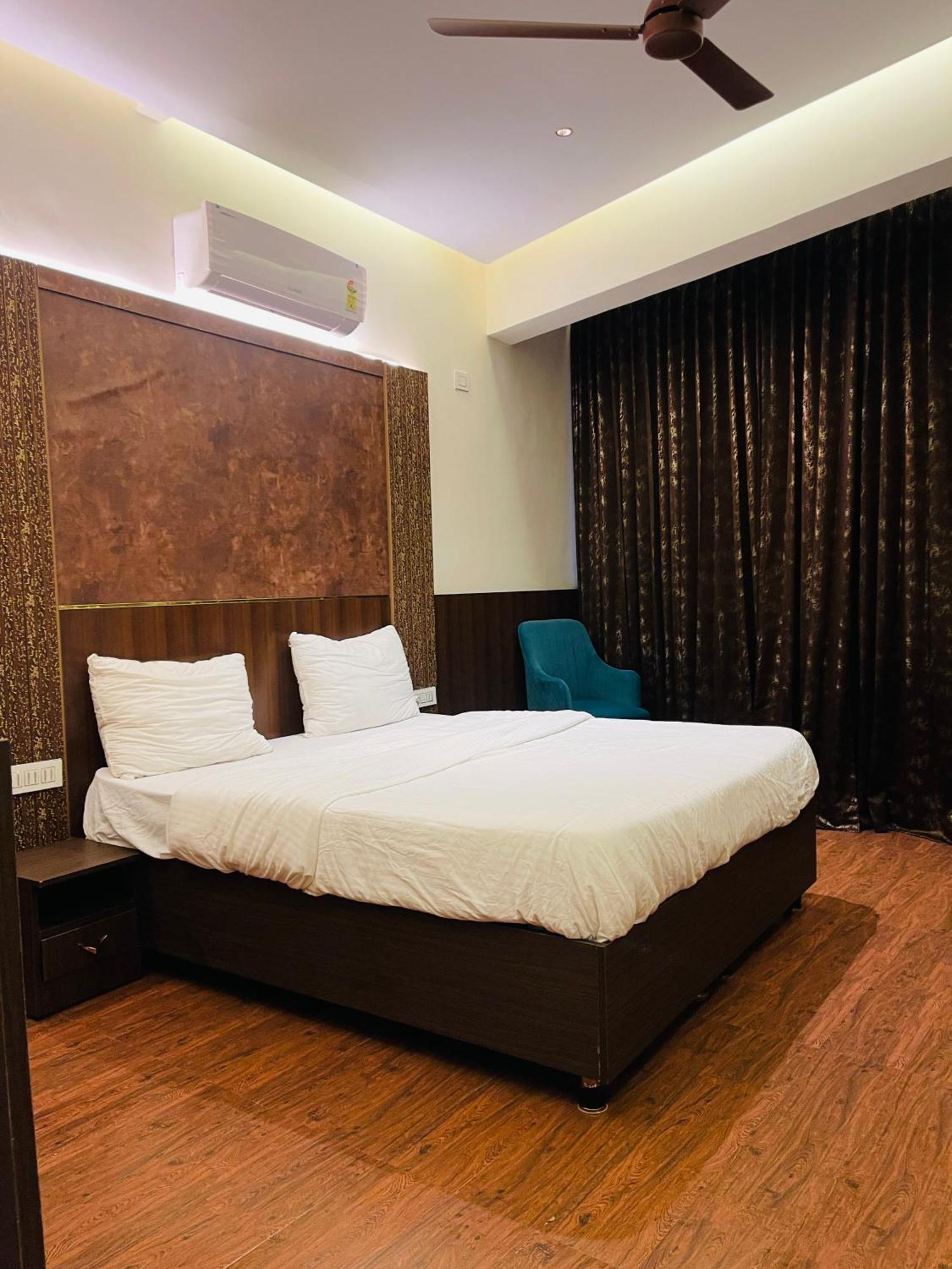 The Taaj Inn Bangalore Eksteriør billede