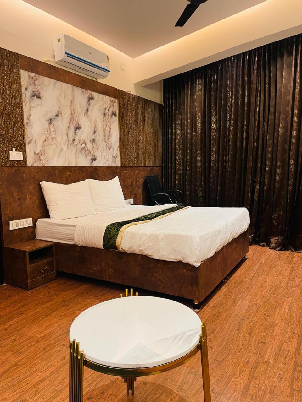 The Taaj Inn Bangalore Eksteriør billede